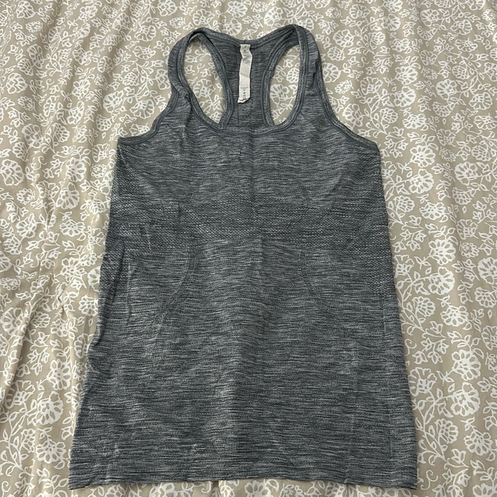 Lululemon tank top